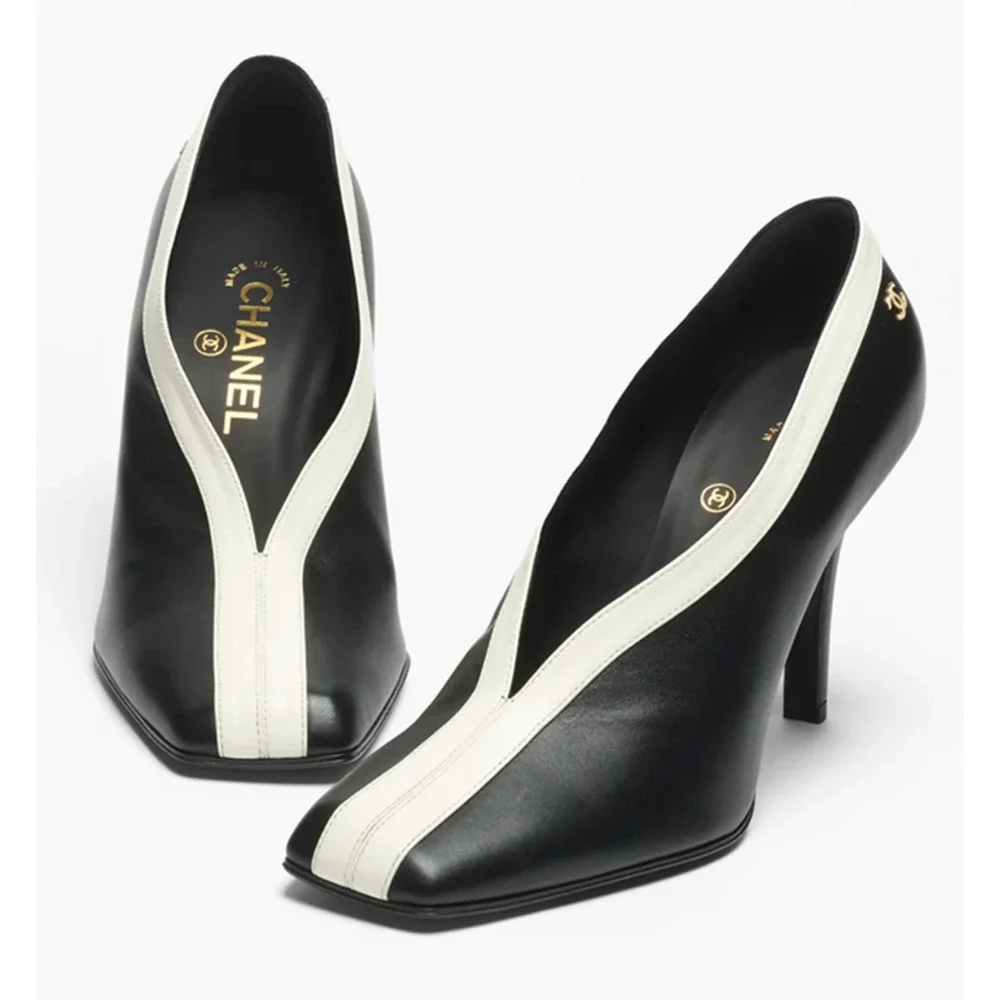 Chanel 26S Blazy Black Ivory White Lambskin Leather CC Gold Square Heel Pump 38